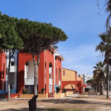 Apartment En Avec Piscine Proche *