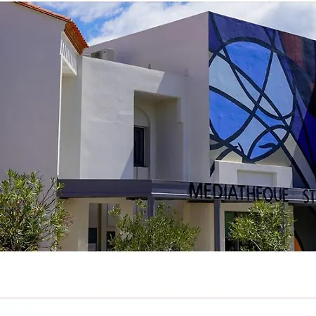 Apartment En Avec Piscine Proche Le Barcares