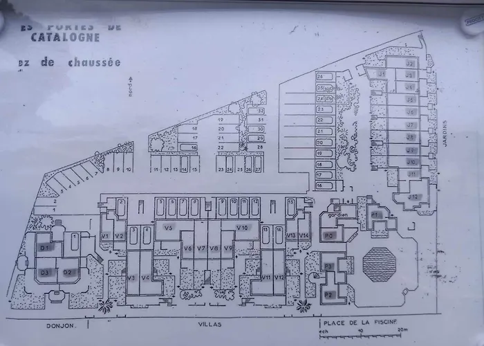 En Avec Piscine Proche アパート Le Barcarès